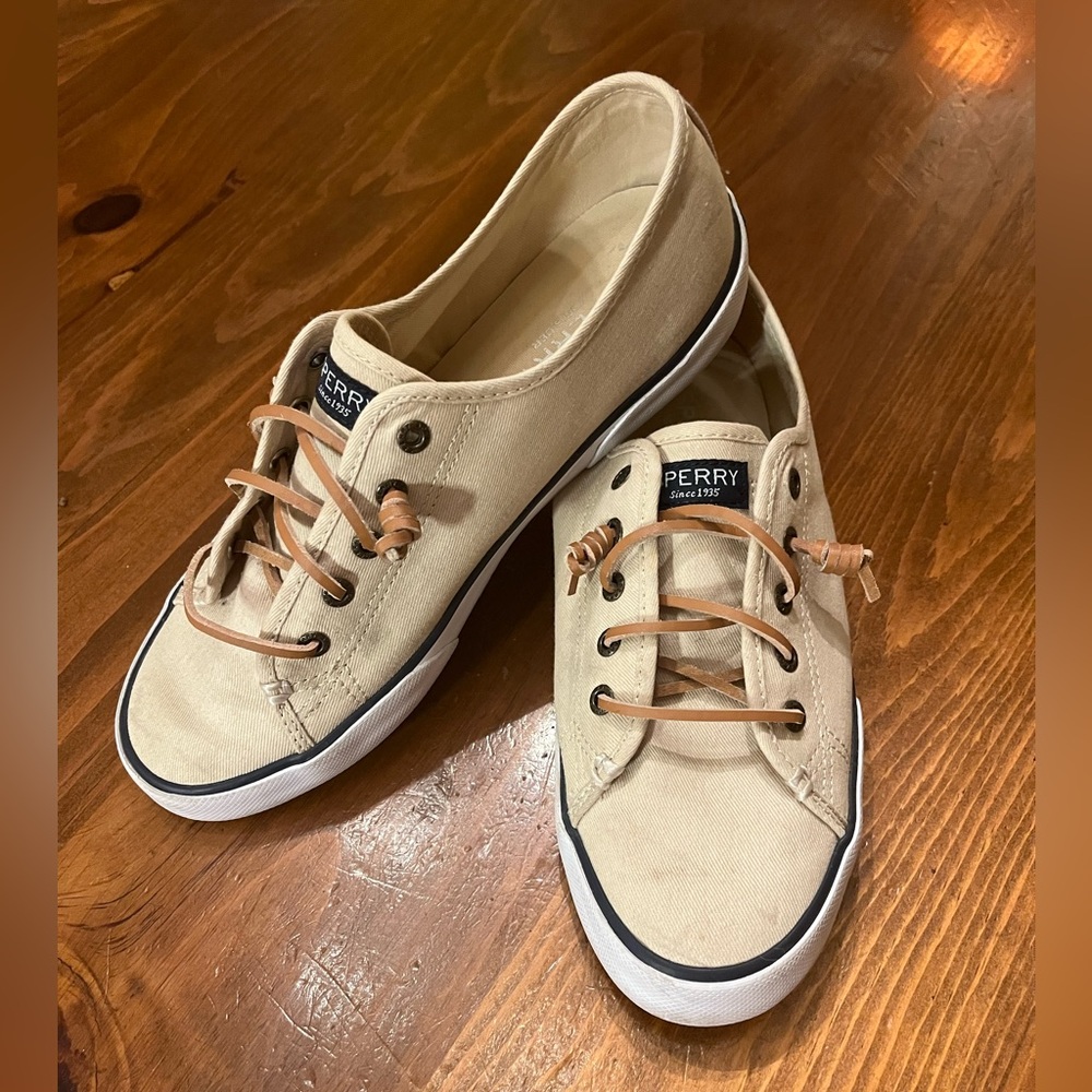 Sperry Canvas Topsiders Ladies Size 8.5